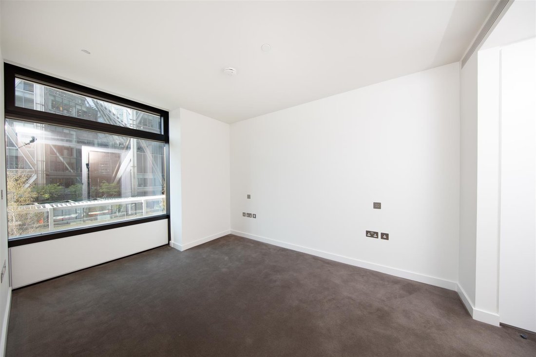 Apartment in EC2, Islington, England 4 - 16734623