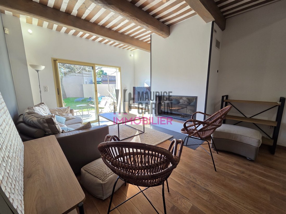 House in Saumane-de-Vaucluse, Provence-Alpes-Côte d'Azur, France 2 - 16737341