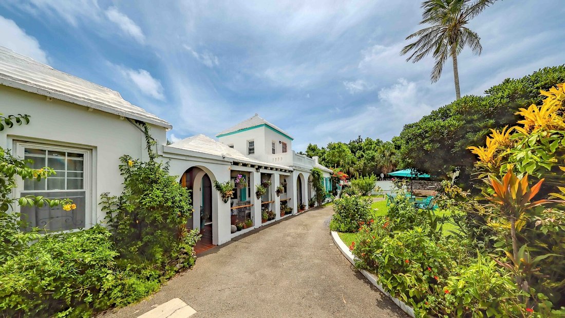 House in Mount Pleasant, Paget Parish, Bermuda 3 - 16737388
