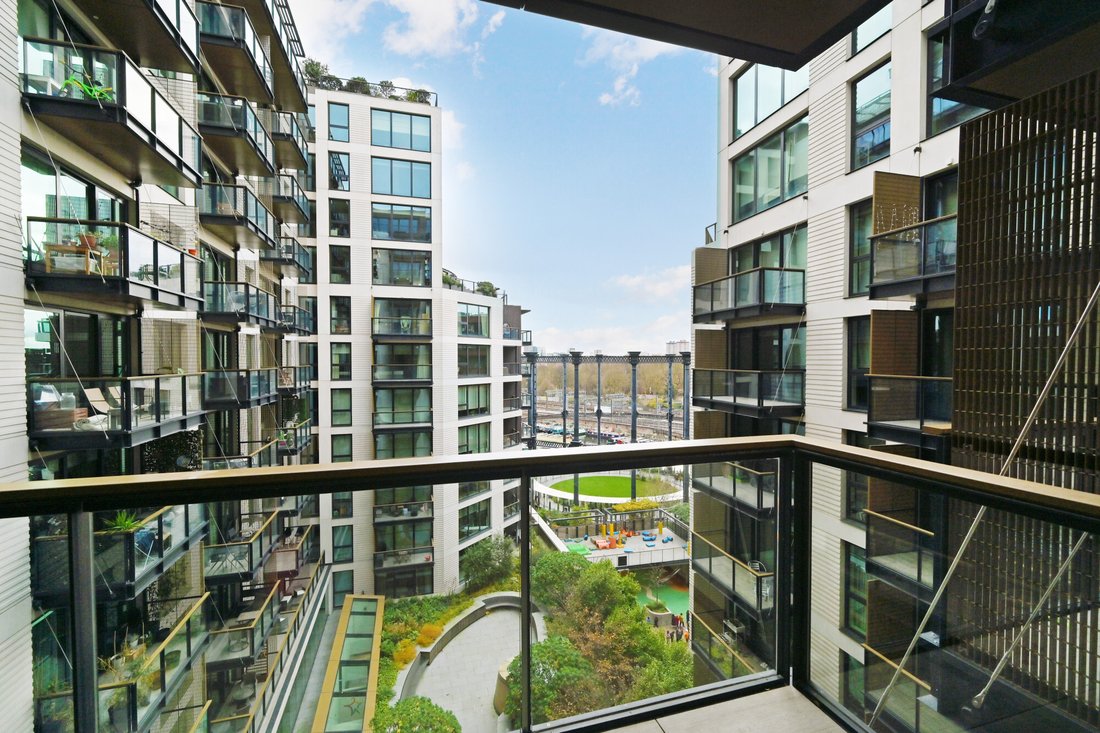 Apartment in Camden Town, Camden, England 3 - 16735516