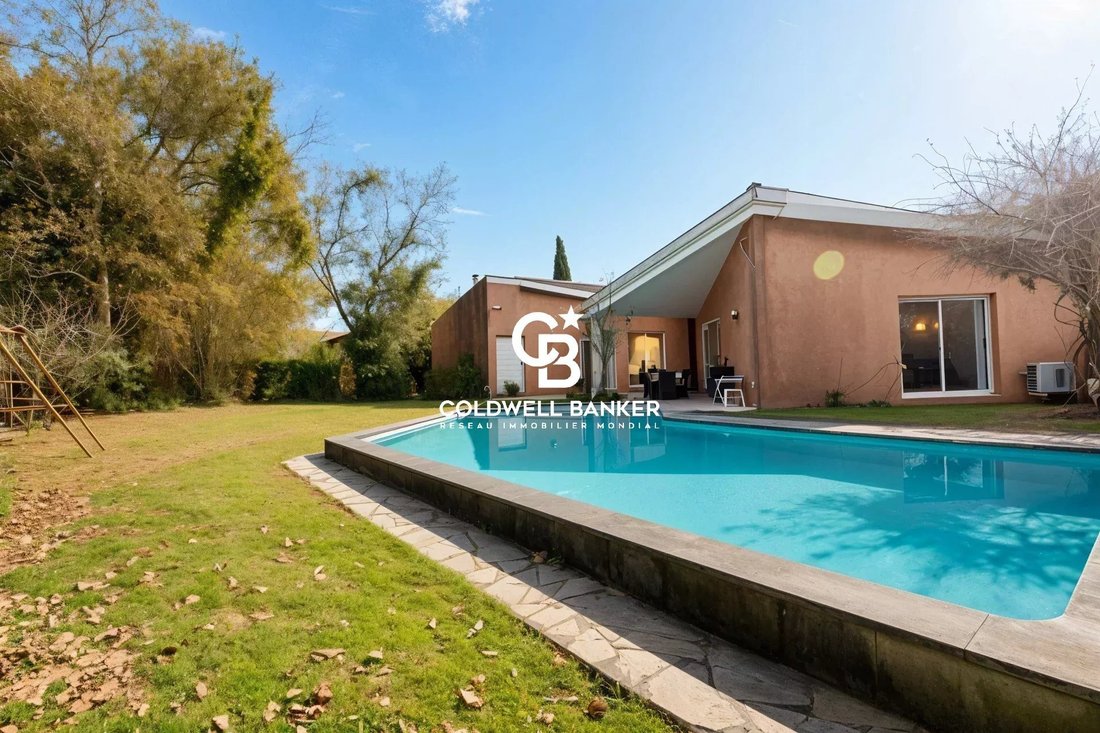 House in Bourg, Pessac, France 2 - 16730976
