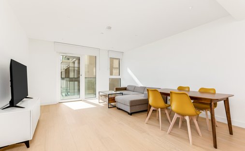 Apartment in White City, Hammersmith and Fulham, England 1