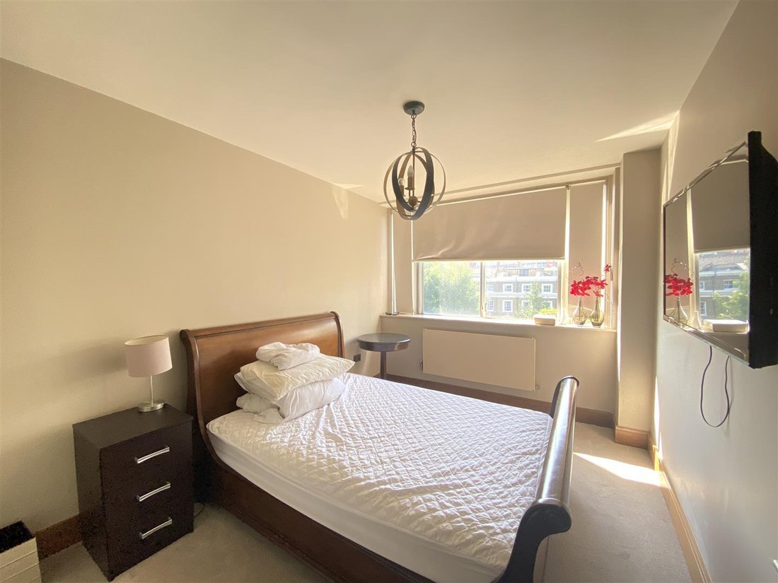 Apartment in Hyde Park, Westminster, England 4 - 16735008