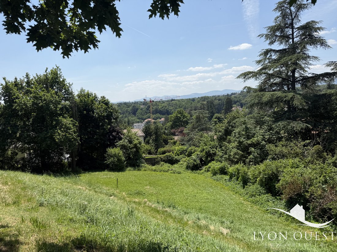 Land in Charbonnieres-les-Bains, Auvergne-Rhône-Alpes, France 1 - 16730660