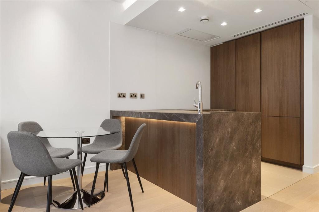 Wohnung in WC2, Westminster, England 3 - 16735822