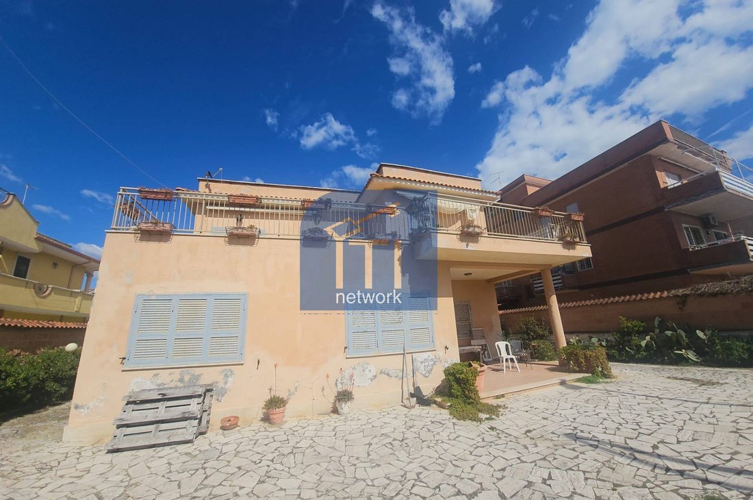 Villa in Meduse-Rio Torto, Pomezia, Lazio 2 - 16736540