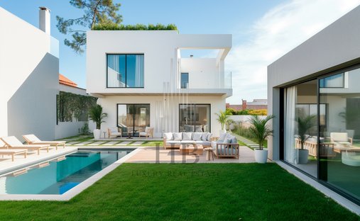 House in Sesimbra (Castelo), Setubal, Portugal 1