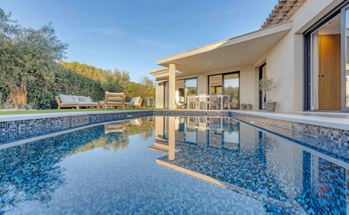 House in Ville-Les Saquedes-Le Bouillonnet, Sainte-Maxime, France 1