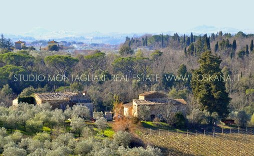 Castle for Sale in San Casciano In Val di Pesa, Tuscany, Italy