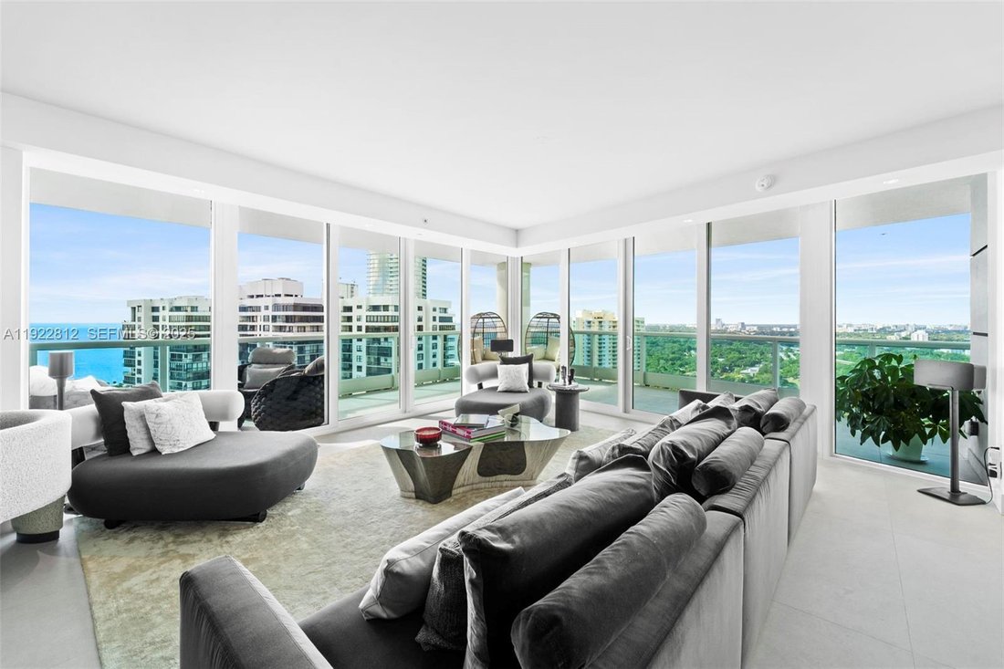 Condo in Miami, Florida, United States 3 - 16738456