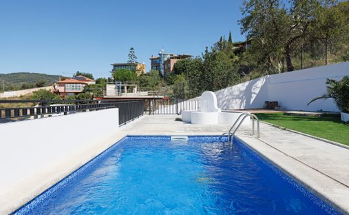 Chalet in Esplugues de Llobregat, Catalonia, Spain 1