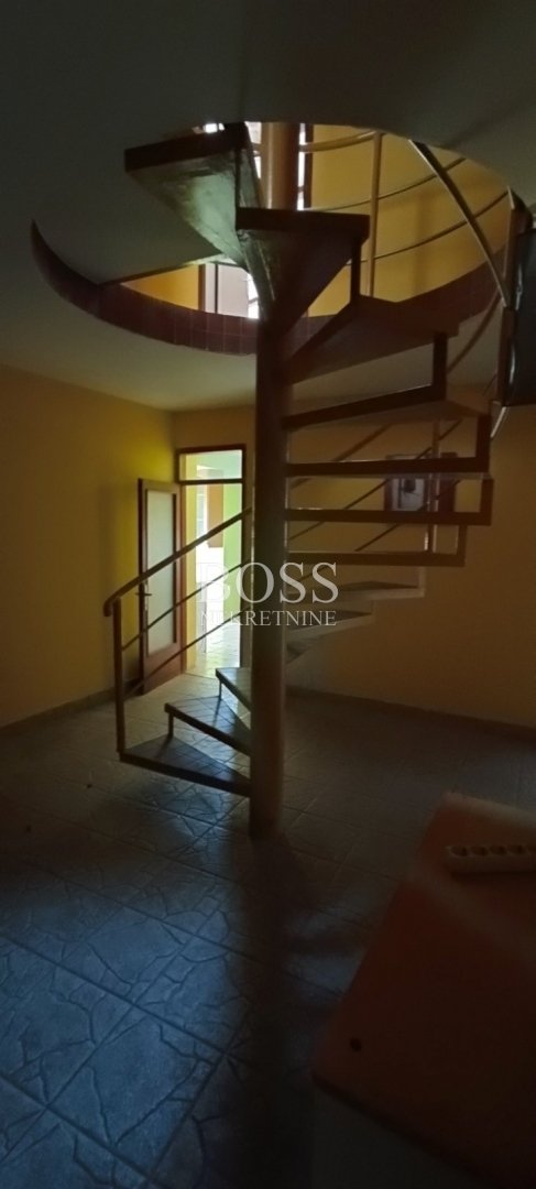 Apartment in Mjesni odbor Kantrida, Grad Rijeka, Primorje-Gorski Kotar County 4 - 16738345