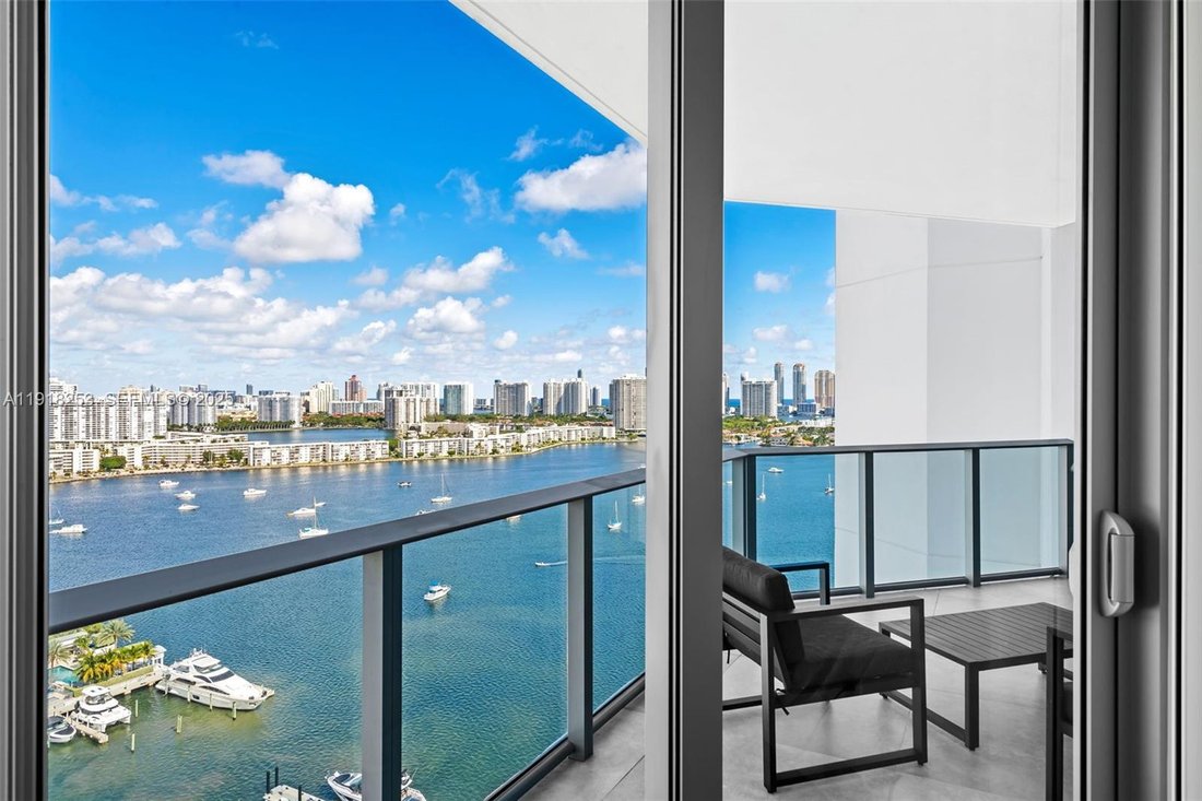 Condo in North Miami Beach, Florida, United States 1 - 16719550