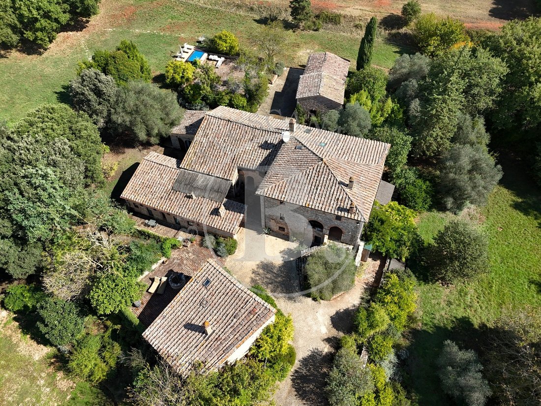 Villa in Sovicille, Tuscany, Italy 1 - 16738507