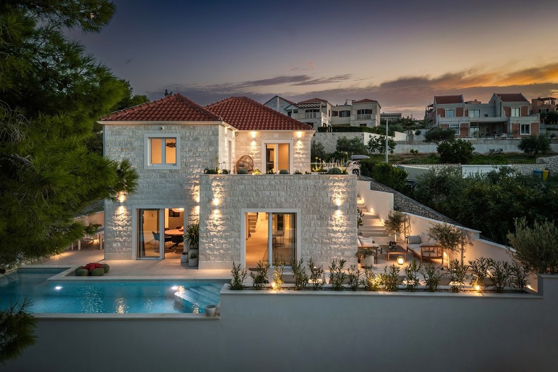 Villa in Dol, Split-Dalmatia County, Croatia 2 - 16738147