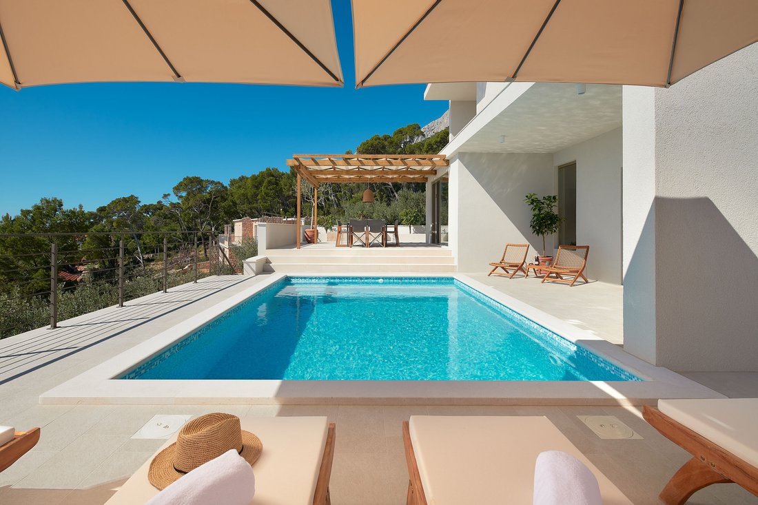 Villa in Vrisnik, Split-Dalmatia County, Croatia 4 - 16738323