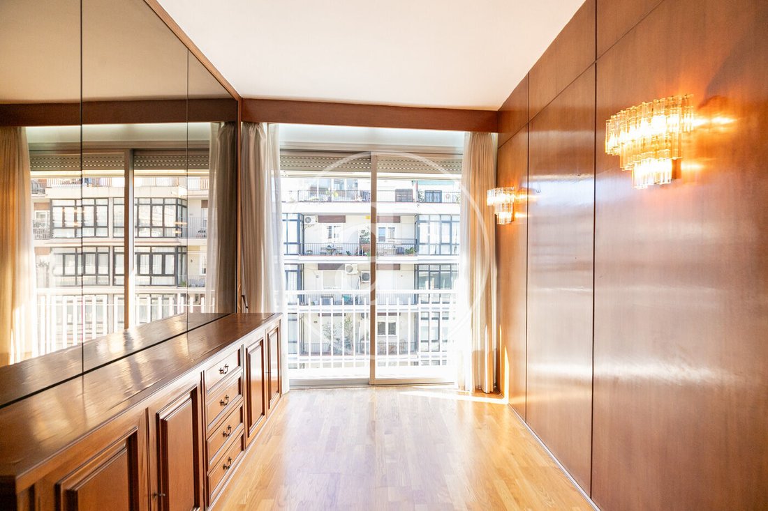 Apartment in Sarrià-Sant Gervasi, Barcelona, Spain 4 - 16738033