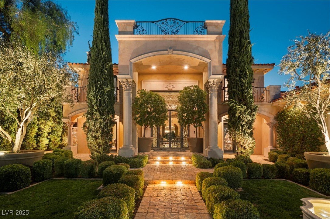 House in Las Vegas, Nevada, United States 2 - 16737899