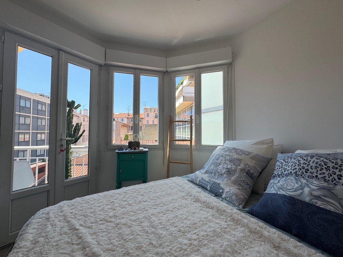 Apartment in Saint Nicolas, Cannes, France 5 - 16738014