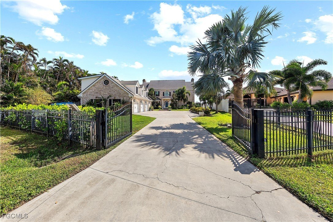 House in Fort Myers, Florida, United States 1 - 16737872