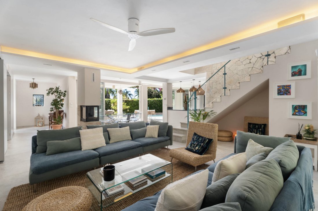 Villa in Marbella, Andalusia, Spain 5 - 16738073