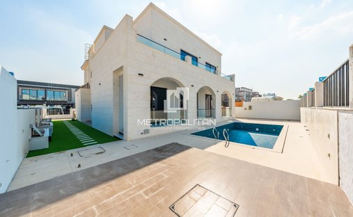 Villa in Dubai, Dubai, United Arab Emirates 1