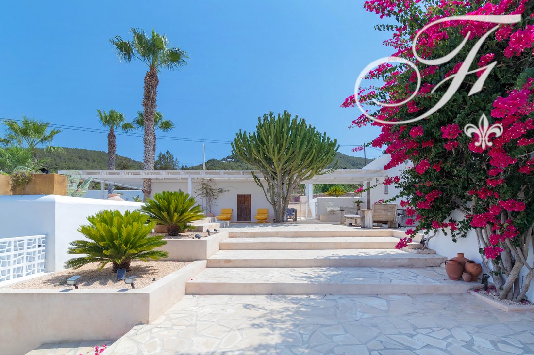 Villa in Sant Josep de sa Talaia, Balearic Islands, Spain 5 - 16739013