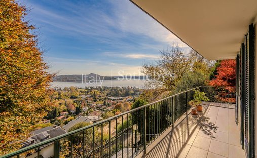 Castle for Sale in Lesa, Piedmont, Italy