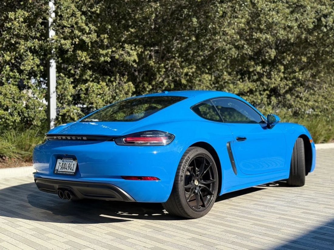 Coupe in Inglewood, CA, United States 5 - 16738807