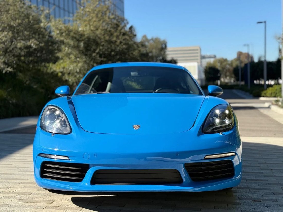 Coupe in Inglewood, CA, United States 3 - 16738807