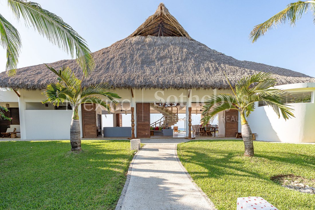 Puerto Escondido, Oaxaca, Mexico 2 - 16739085