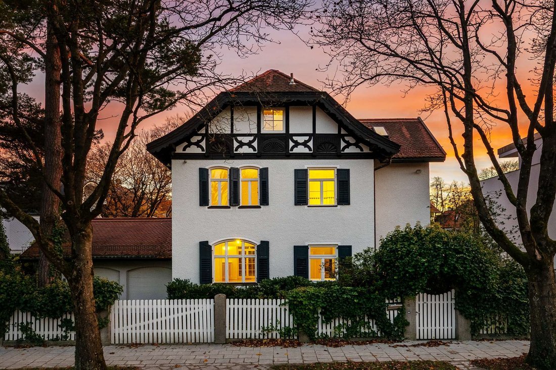 House in Munich, Bavaria, Germany 1 - 16739200