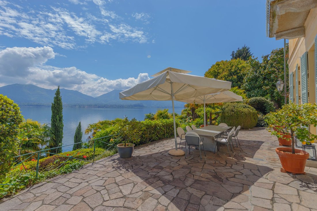 Villa in Oggebbio, Piedmont, Italy 1 - 16739228