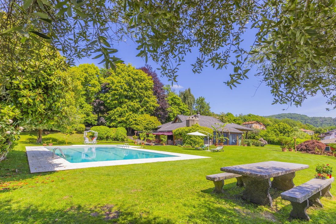 Villa in Arizzano, Piedmont, Italy 4 - 16739225
