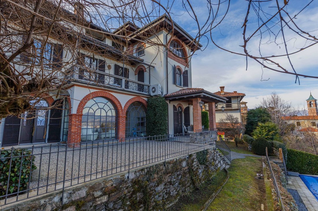 Villa in Stresa, Piedmont, Italy 5 - 16739226