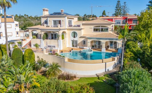 Villa in Praia da Luz, Algarve, Portugal 1