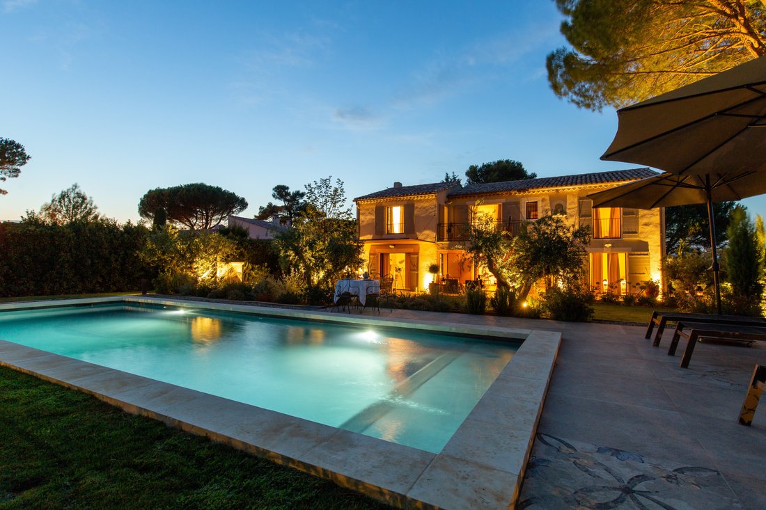 House in Eygalières, Provence-Alpes-Côte d'Azur, France 1 - 16739907