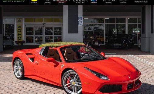 Ferrari 488 Spider in Naples, fl 1