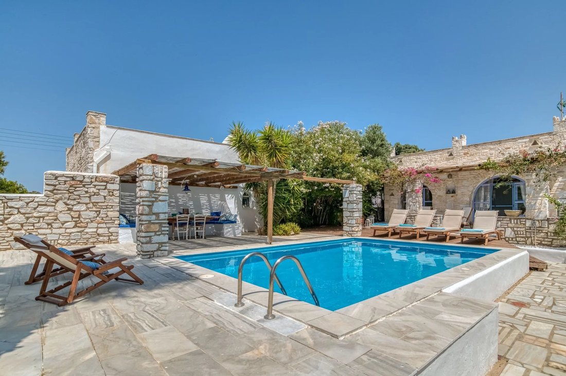 House in Cyclades, Aegean, Greece 3 - 16739694