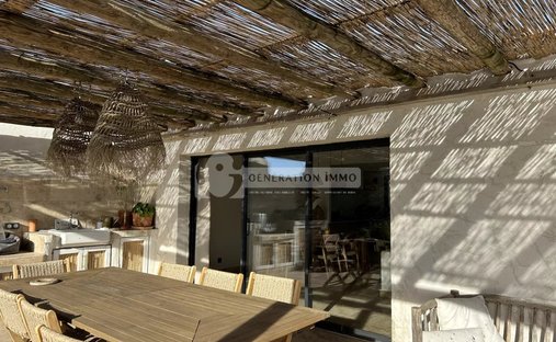 House in Saintes-Maries-de-la-Mer, Provence-Alpes-Côte d'Azur, France 1