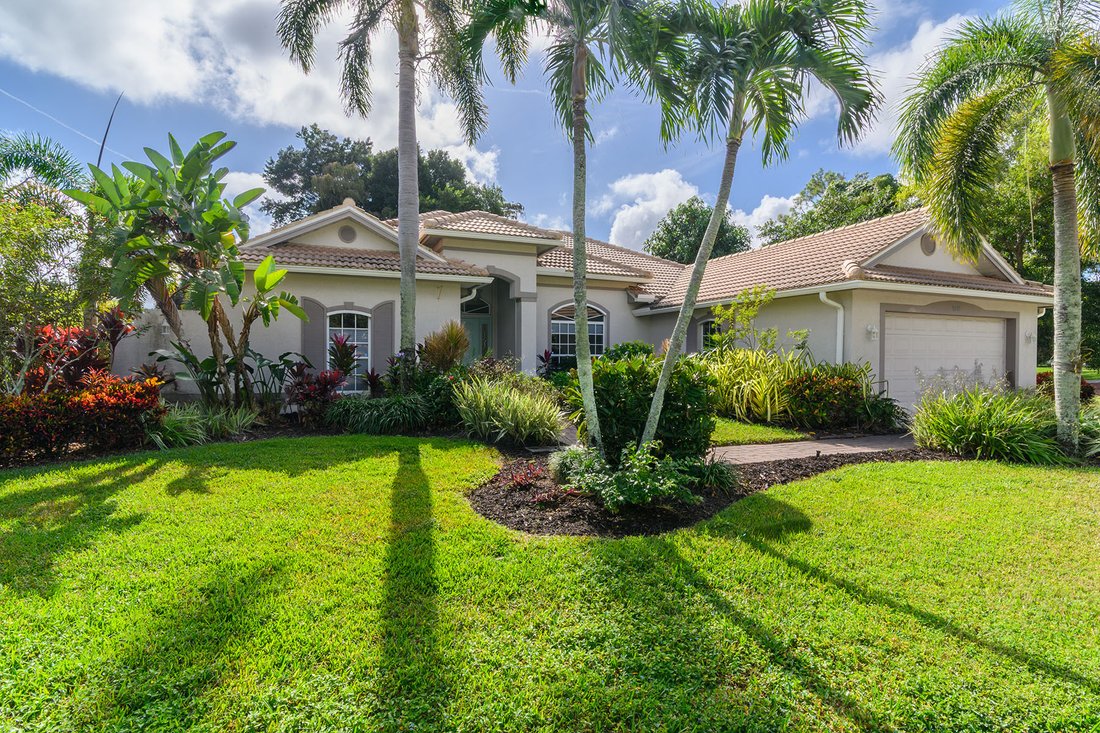 House in Naples, Florida, United States 1 - 16739379