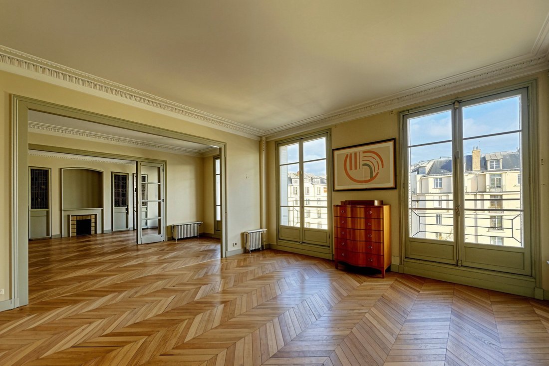 Apartment in Saint Merri, Paris 4e Arrondissement, Paris 2 - 16739770