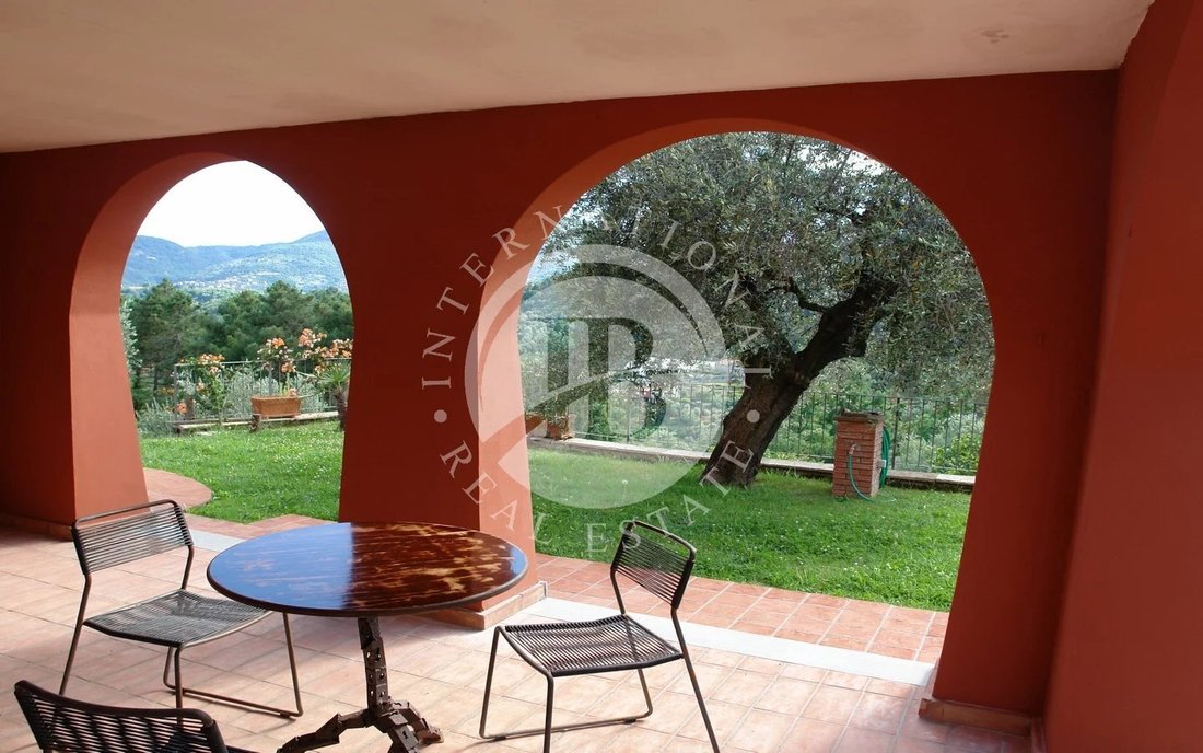 Villa in Historic Center, La Spezia, Italy 4 - 16534652