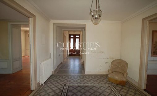 Propriété D'exception Avec 2 Maisons Indépendantes, Piscine Et Jardin Paysager