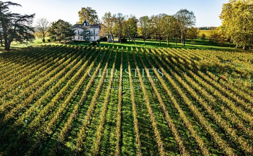 Propriété D'exception Avec 2 Maisons Indépendantes, Piscine Et Jardin Paysager
