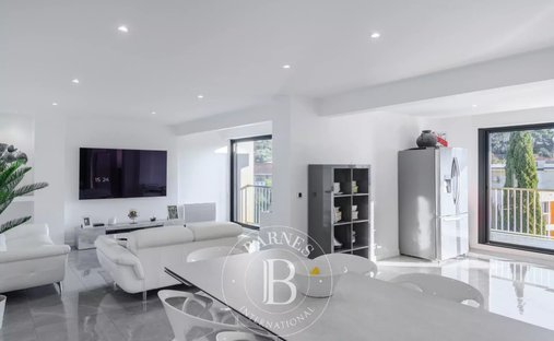 Castle for Sale in Cassis, Provence-Alpes-Côte d'Azur, France