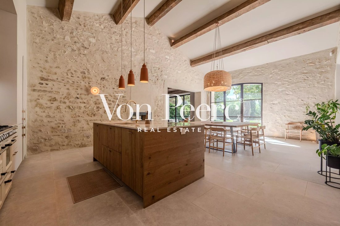 Country House in Saint-Rémy-de-Provence, Provence-Alpes-Côte d'Azur, France 5 - 16739695