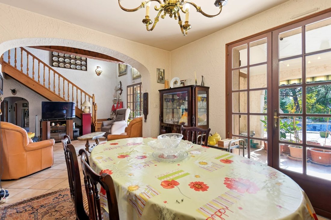 Villa in La Bouverie, Roquebrune-sur-Argens, France 4 - 16739947