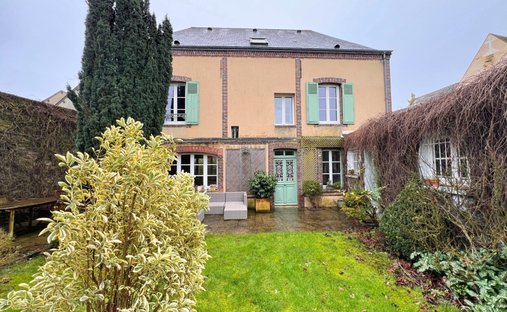 Back On The Marcket 120km From Paris Fairy Tale Castle Built From The 15th To The 20th Century