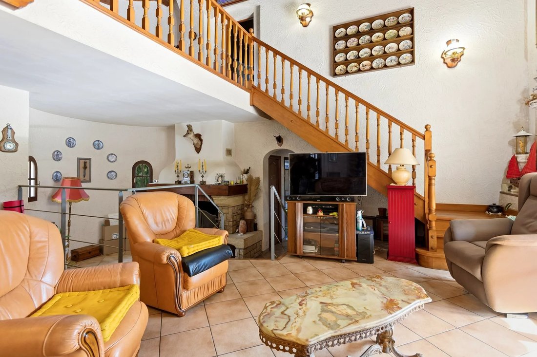 Villa in La Bouverie, Roquebrune-sur-Argens, France 3 - 16739947